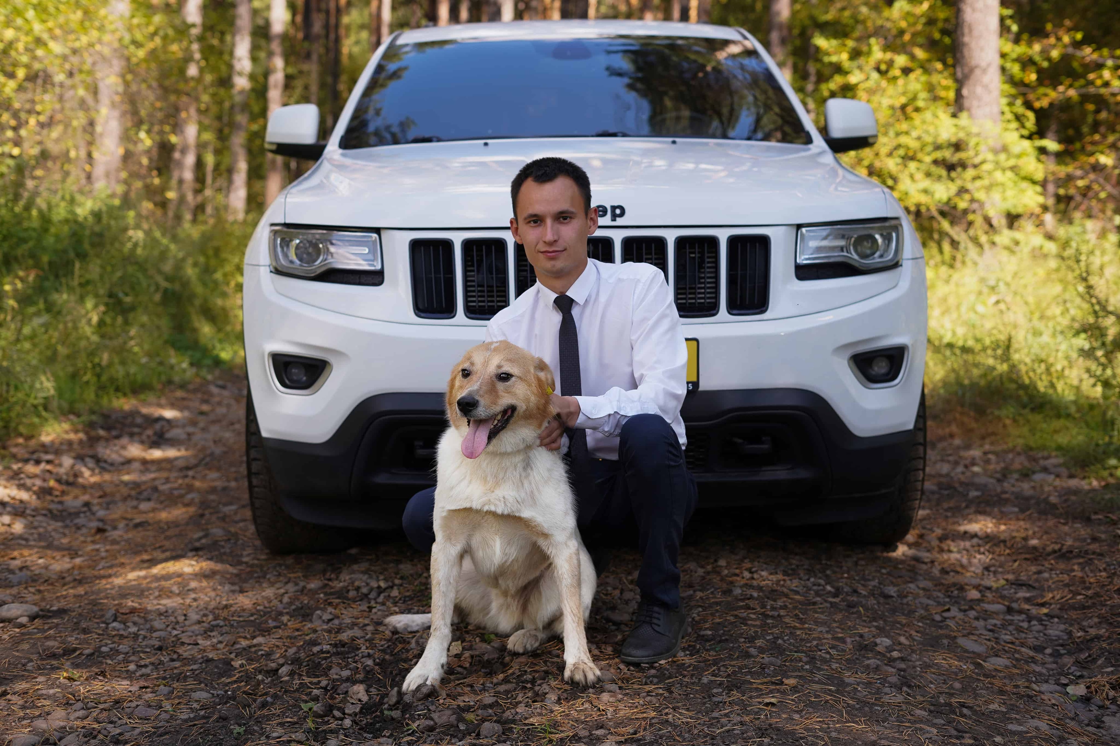 Бим из К9 и Jeep Grand Cherokee из Yes Auto
