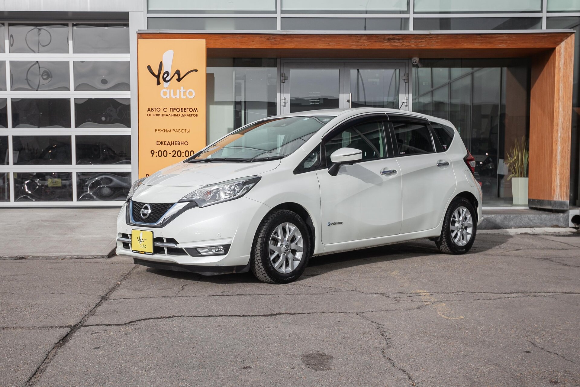 Nissan Note 2018 — фото автомобиля