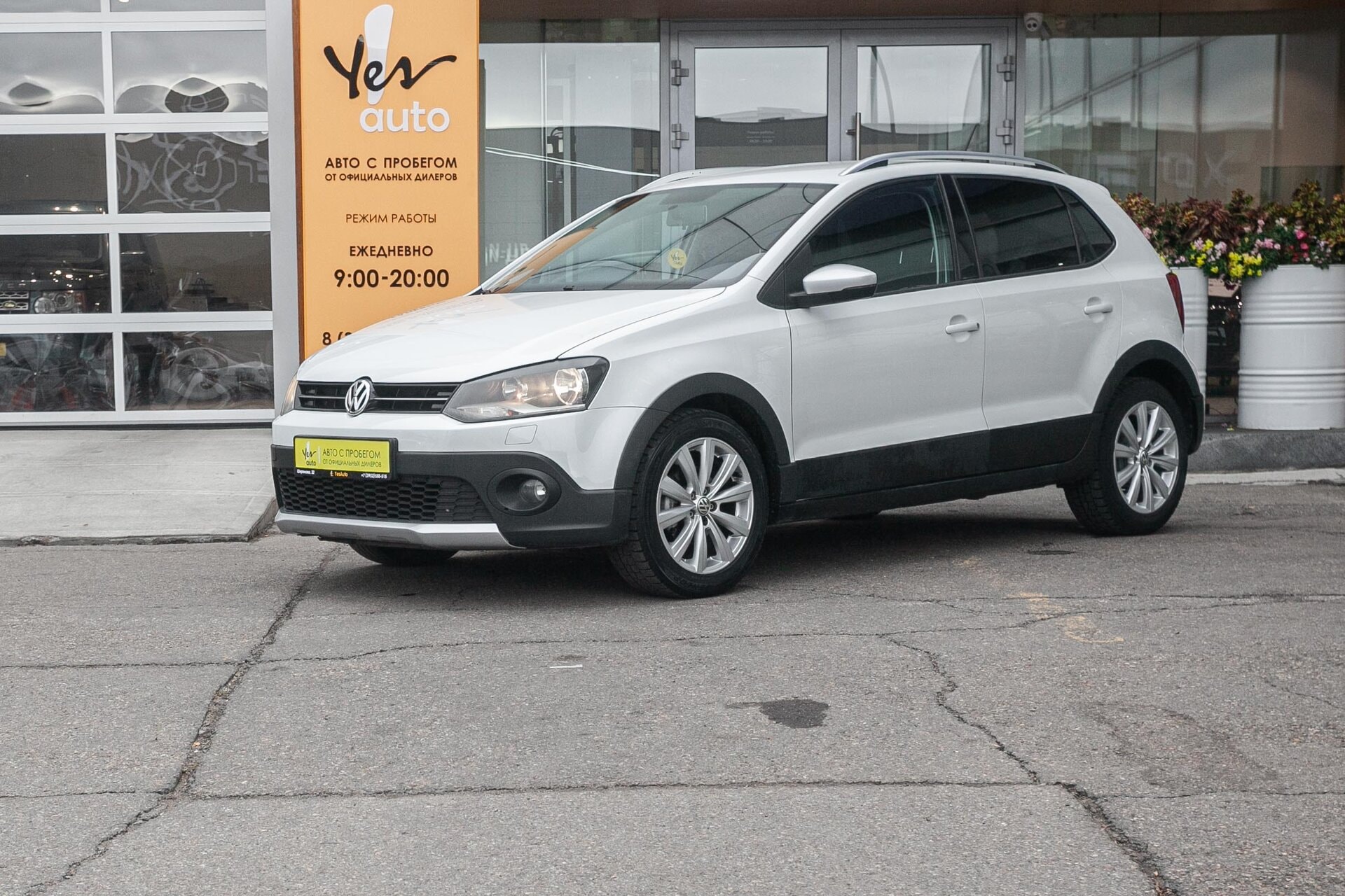 Volkswagen Polo 2013 — фото автомобиля