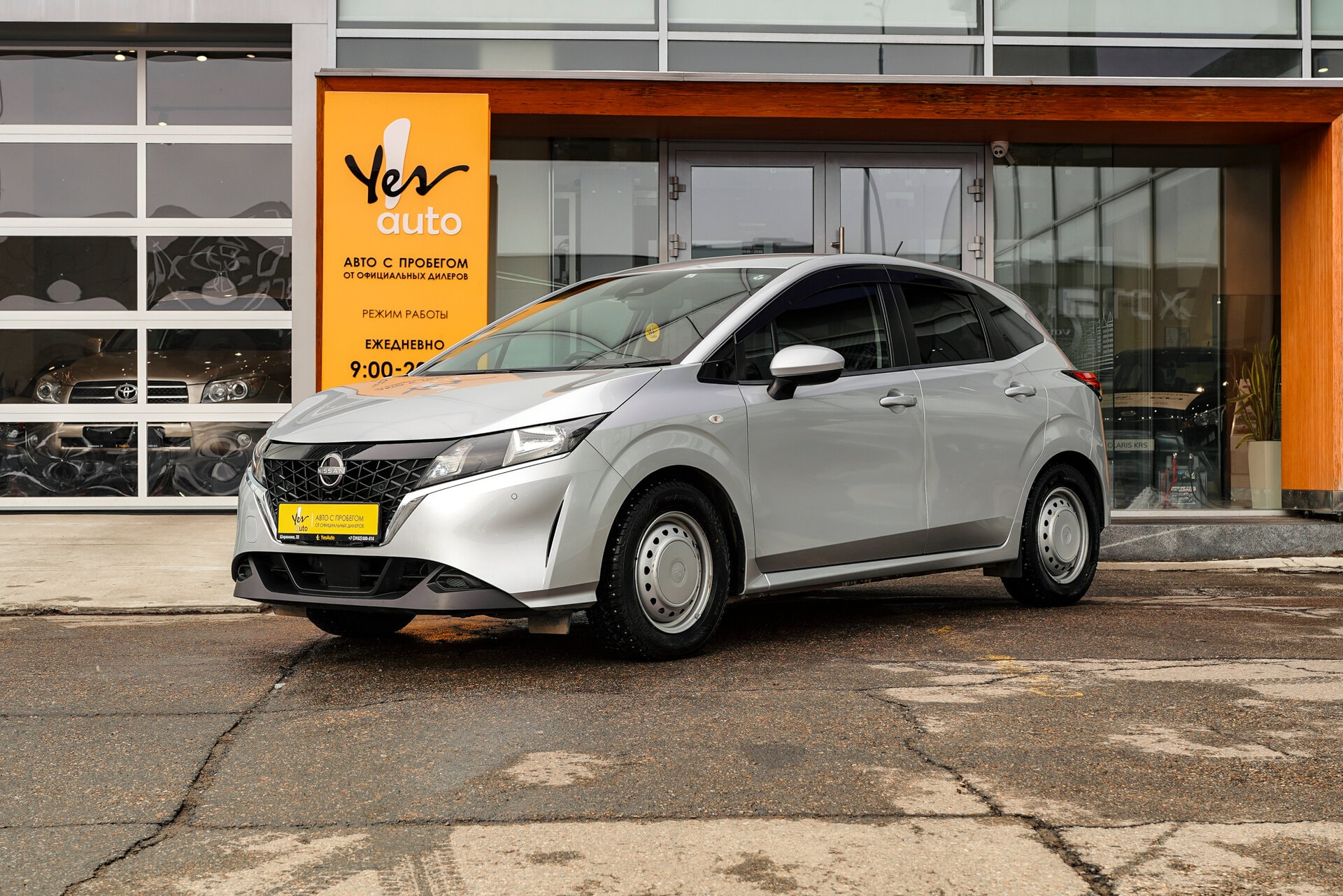 Nissan Note 2021 — фото автомобиля