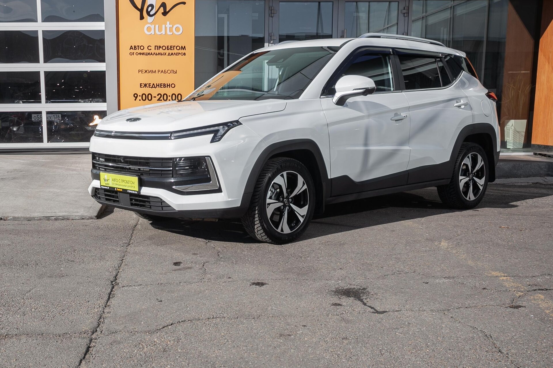 Москвич 3 2025 — фото автомобиля