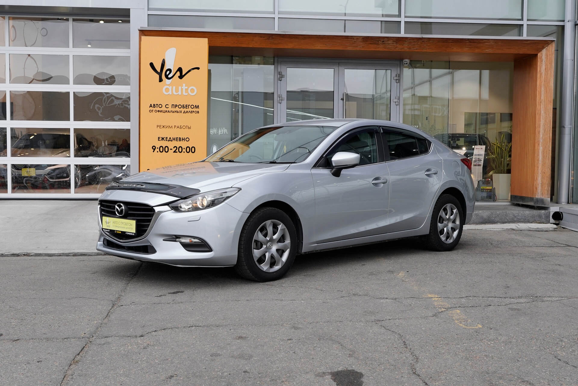Mazda Axela 2017 — фото автомобиля