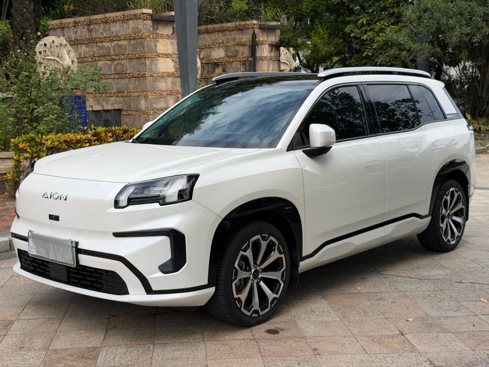 Aion V 2024 — фото автомобиля 1