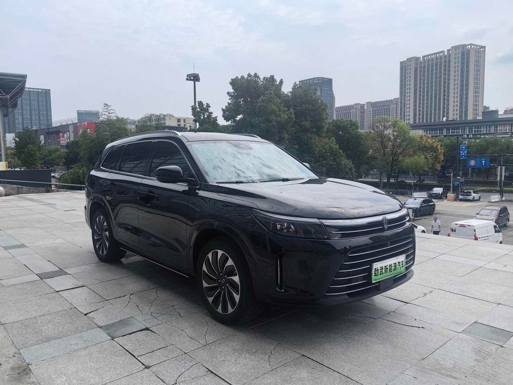 AITO问界 Aito M7 2022 — фото автомобиля 1