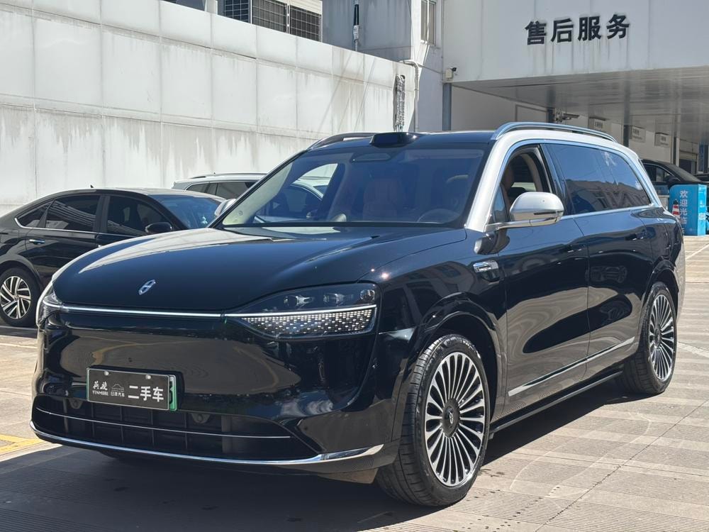 AITO问界 Aito M9 2025 — фото автомобиля 1