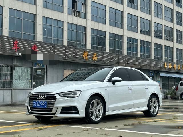 Audi A3 2020 — фото автомобиля 1