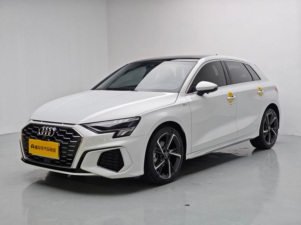 Audi A3 2023 — фото автомобиля 1