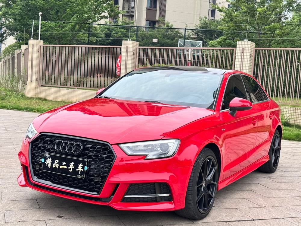 Audi A3 2017 — фото автомобиля