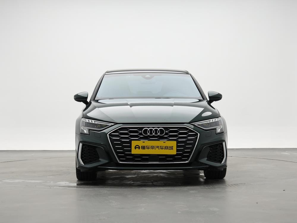 Audi A3 2022 — фото автомобиля