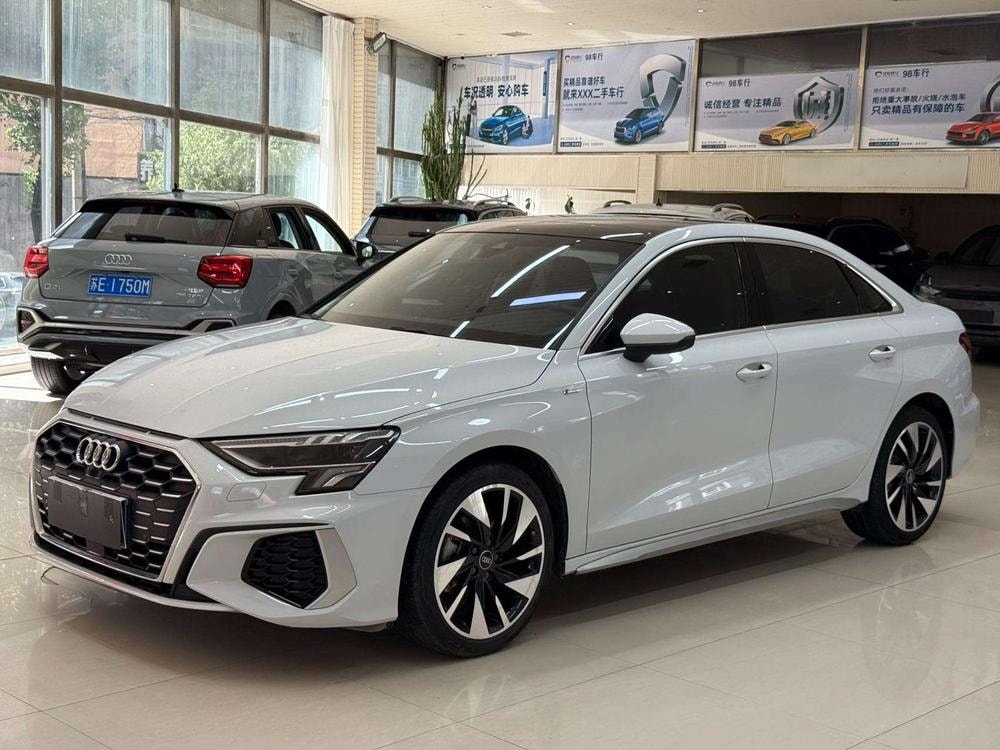 Audi A3 2023 — фото автомобиля 1