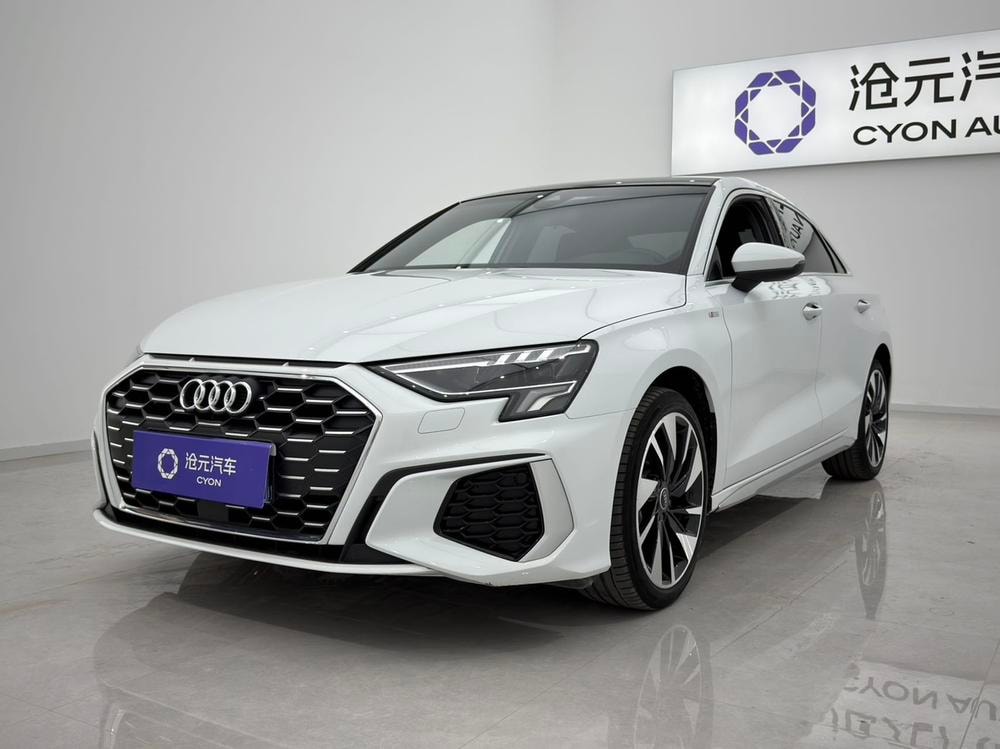 Audi A3 2023 — фото автомобиля