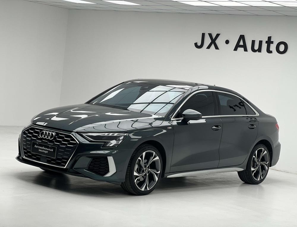 Audi A3 2023 — фото автомобиля 1