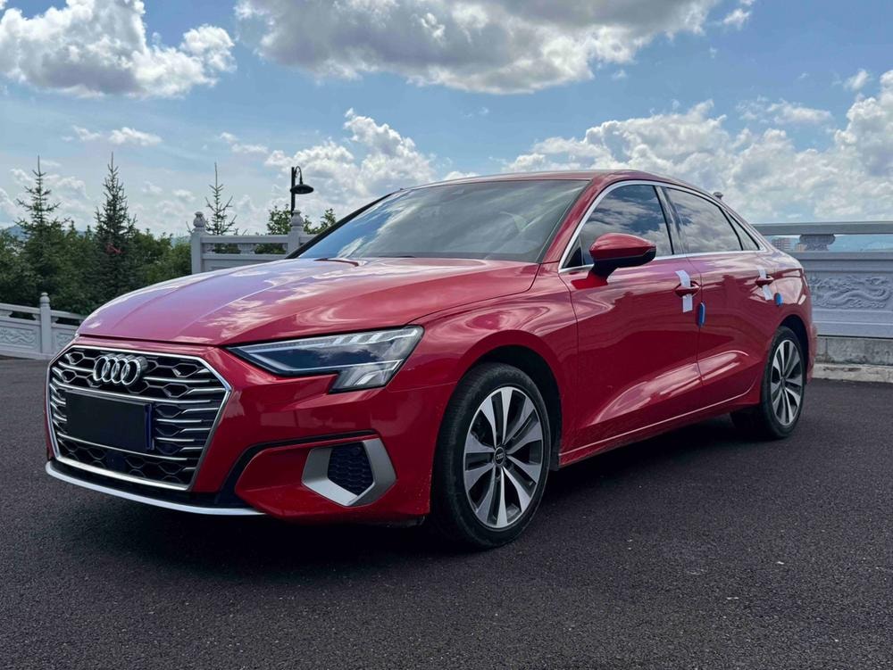 Audi A3 2022 — фото автомобиля