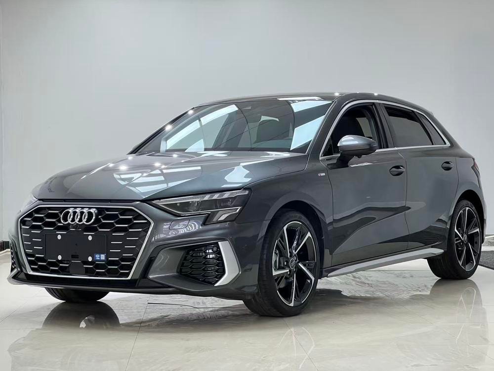 Audi A3 2023 — фото автомобиля 1