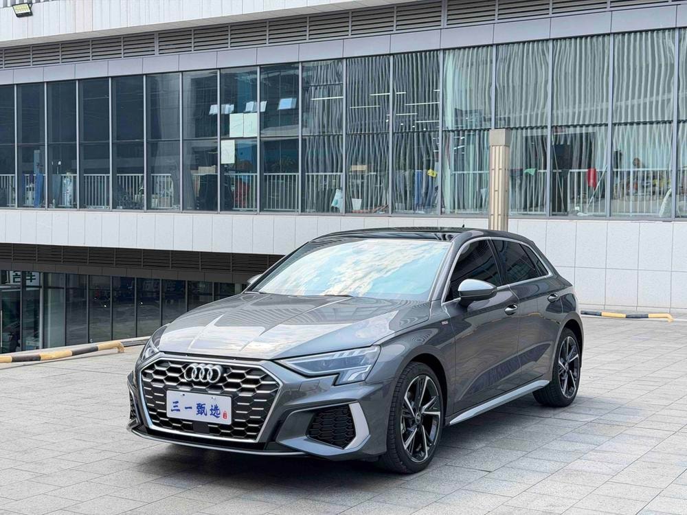 Audi A3 2022 — фото автомобиля 1