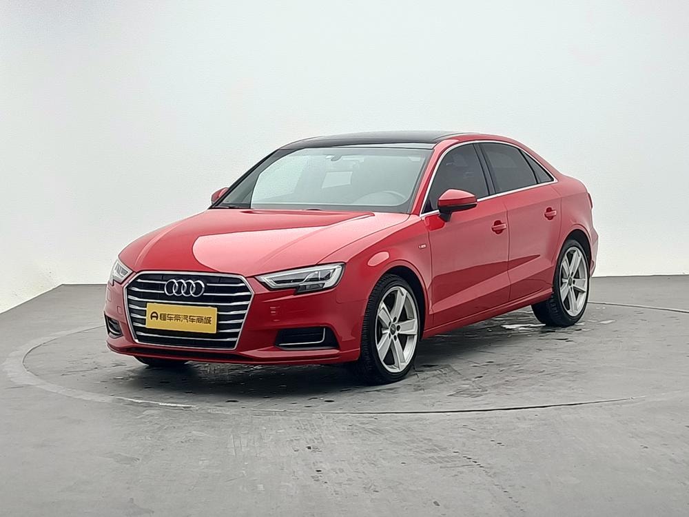 Audi A3 2017 — фото автомобиля
