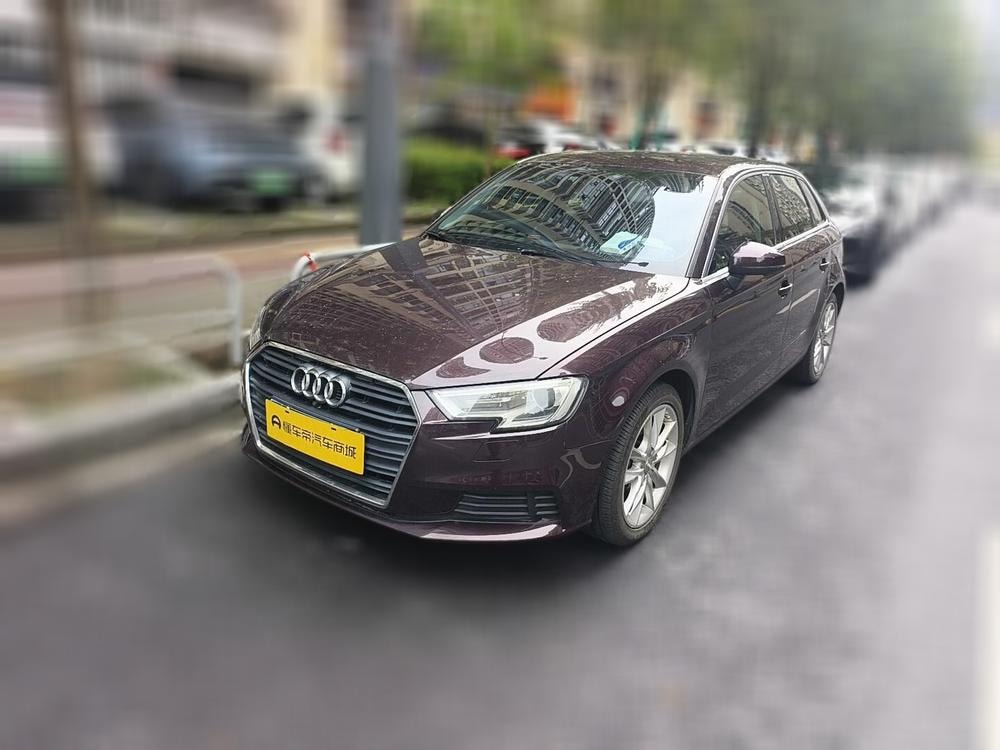 Audi A3 2018 — фото автомобиля