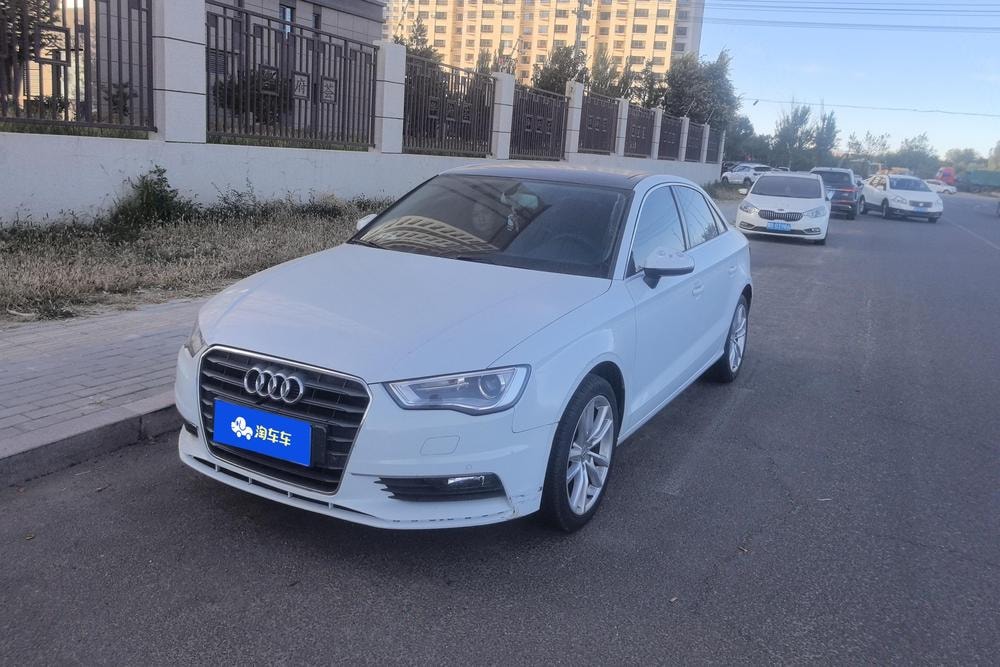 Audi A3 2015 — фото автомобиля