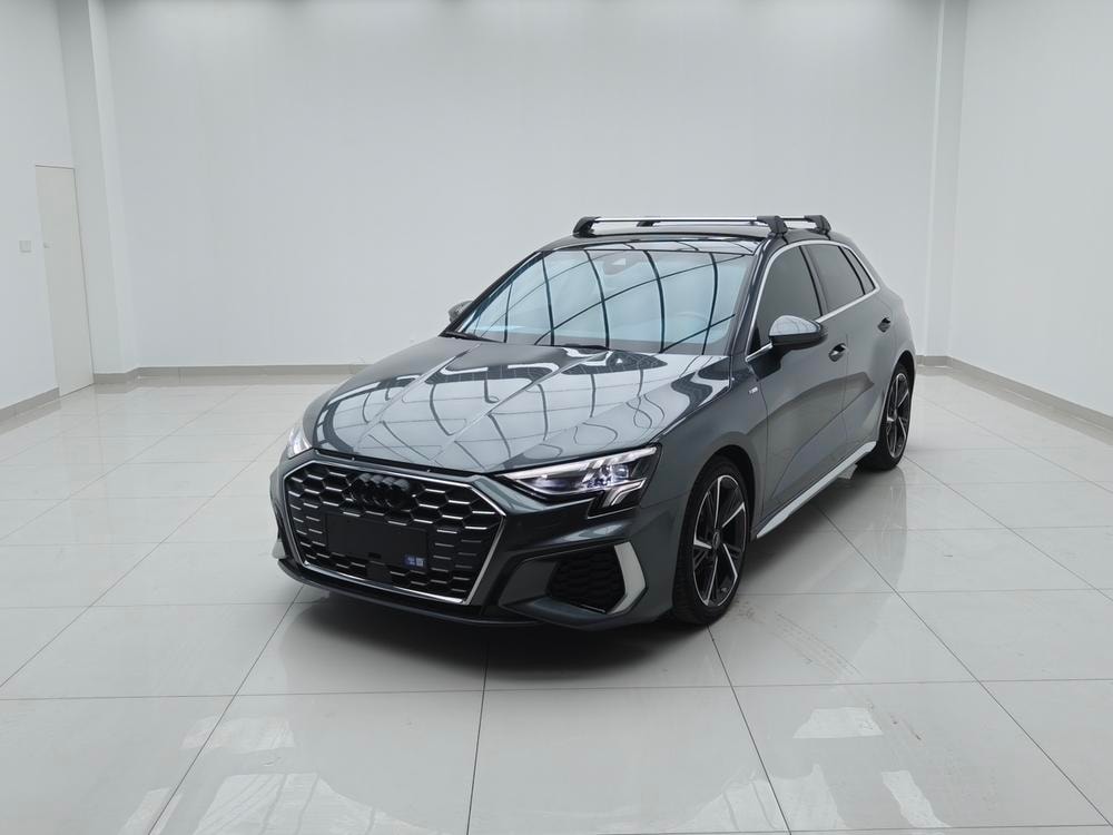 Audi A3 2023 — фото автомобиля