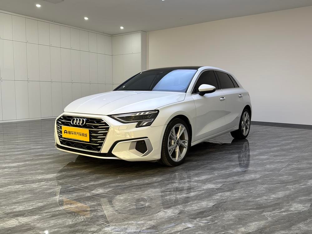 Audi A3 2023 — фото автомобиля 1