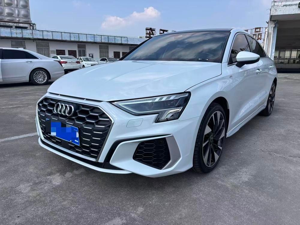 Audi A3 2022 — фото автомобиля