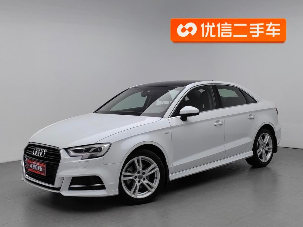 Audi A3 2019 — фото автомобиля