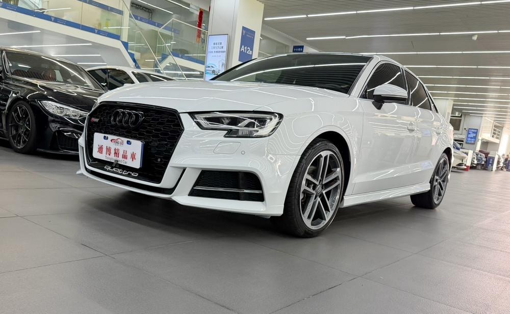 Audi A3 2020 — фото автомобиля 1