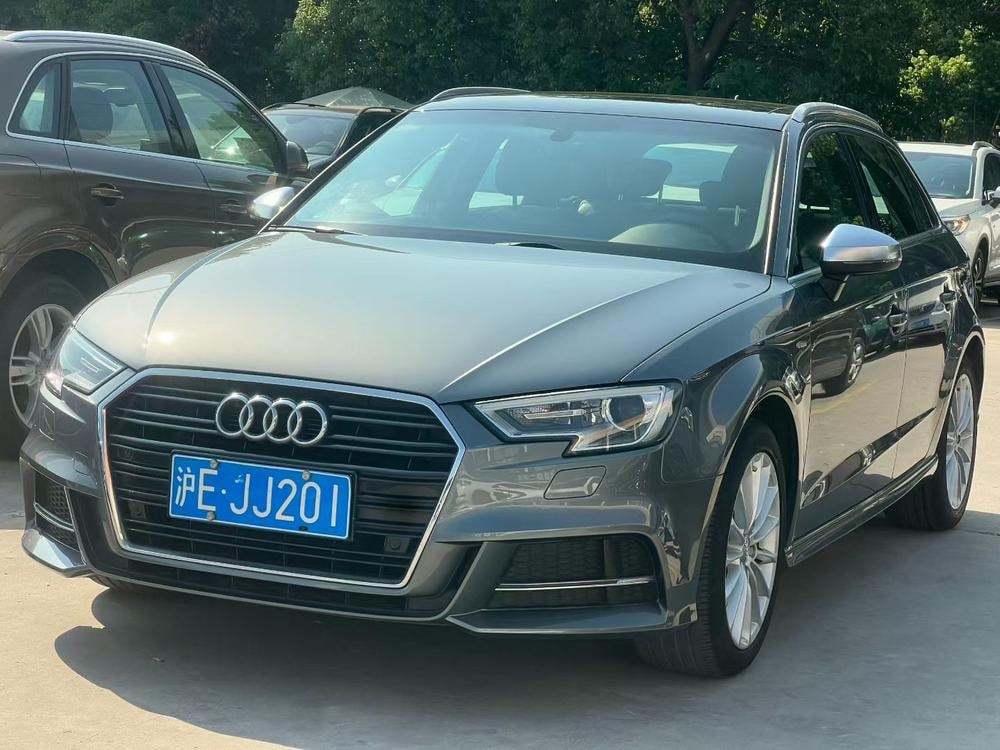 Audi A3 2018 — фото автомобиля