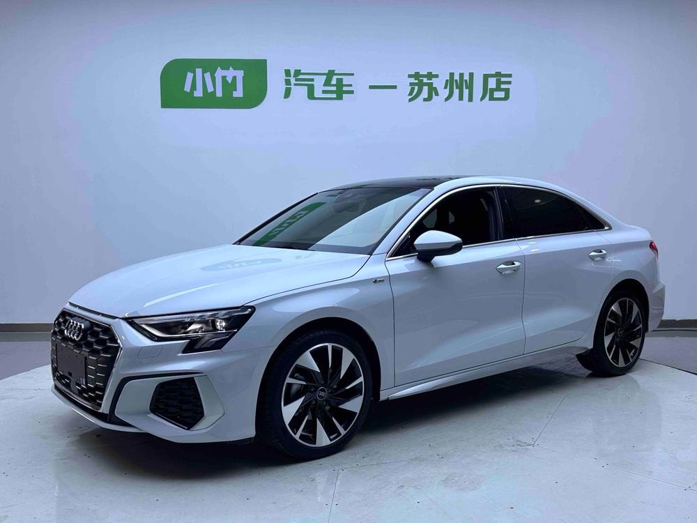 Audi A3 2023 — фото автомобиля