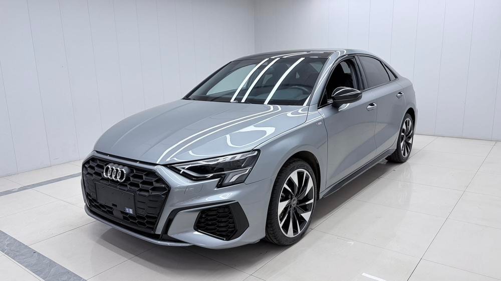 Audi A3 2022 — фото автомобиля 1