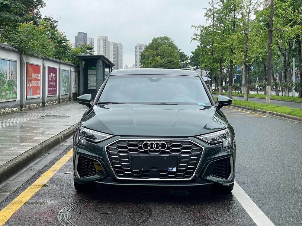 Audi A3 2023 — фото автомобиля 1