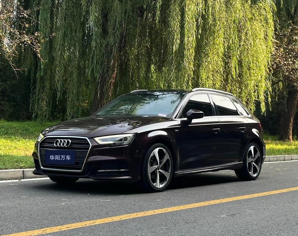Audi A3 2018 — фото автомобиля 1