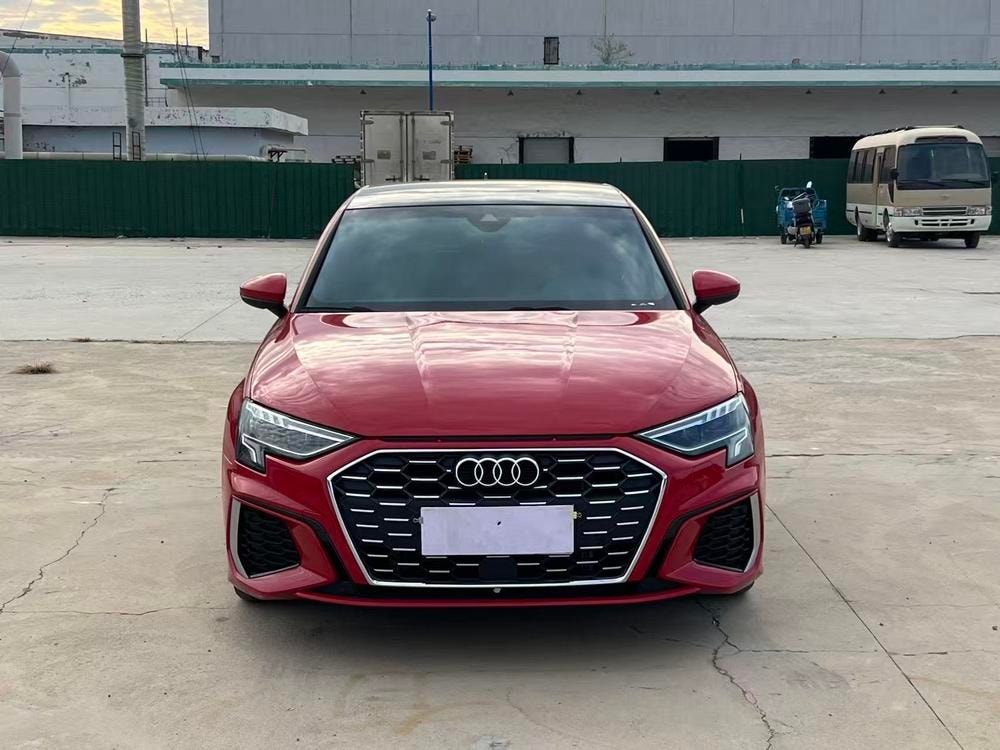 Audi A3 2022 — фото автомобиля 1
