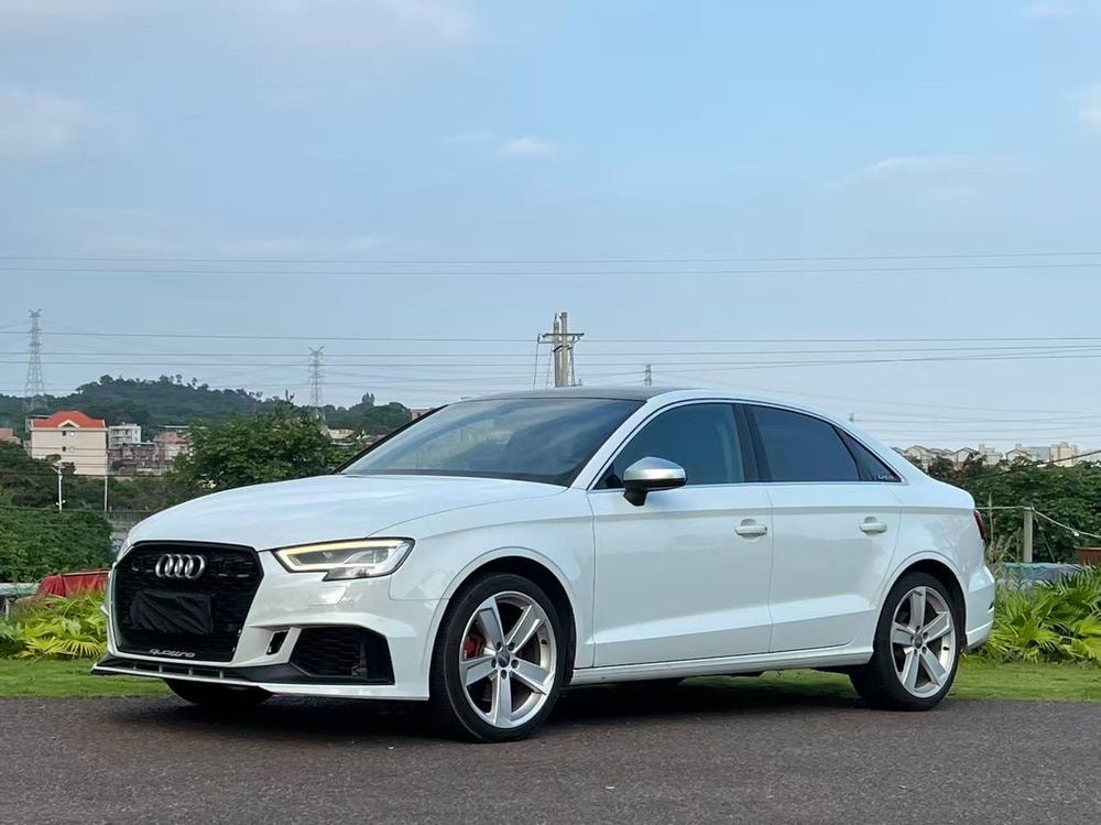 Audi A3 2017 — фото автомобиля 1