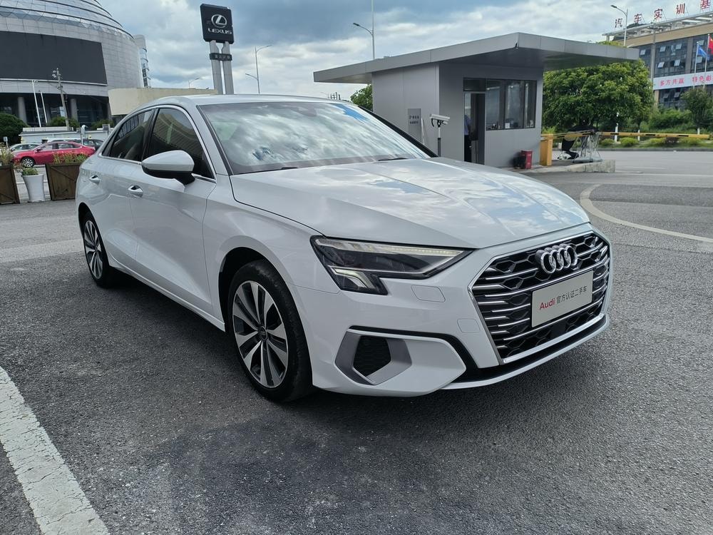 Audi A3 2023 — фото автомобиля 1