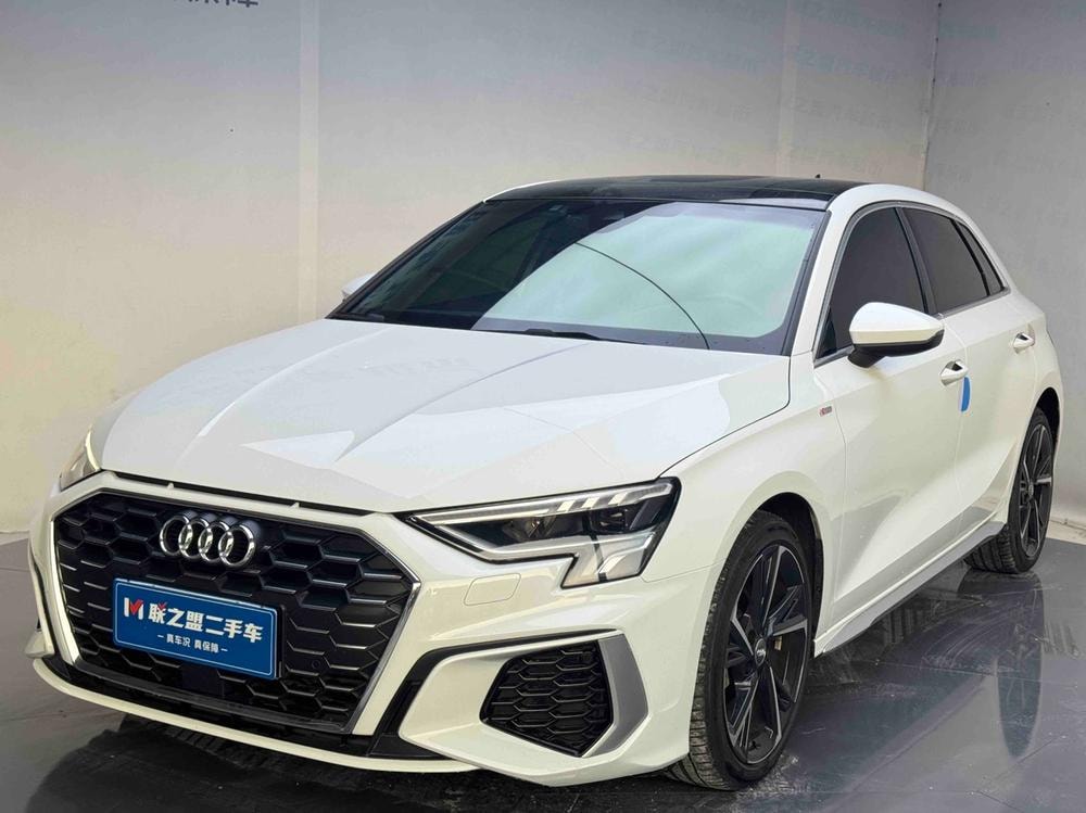Audi A3 2022 — фото автомобиля 1