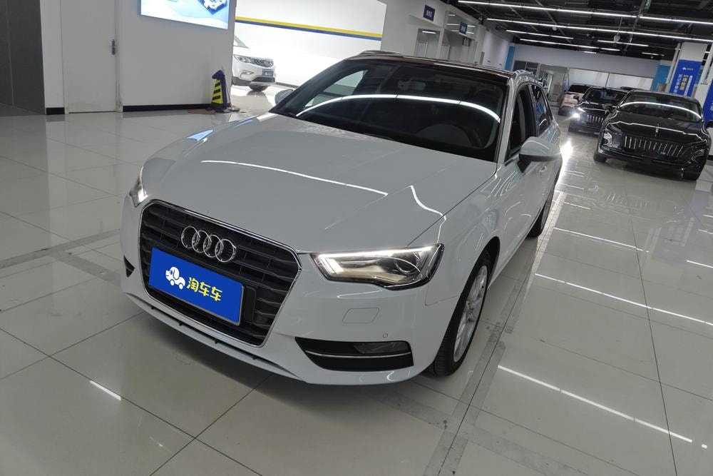 Audi A3 2015 — фото автомобиля