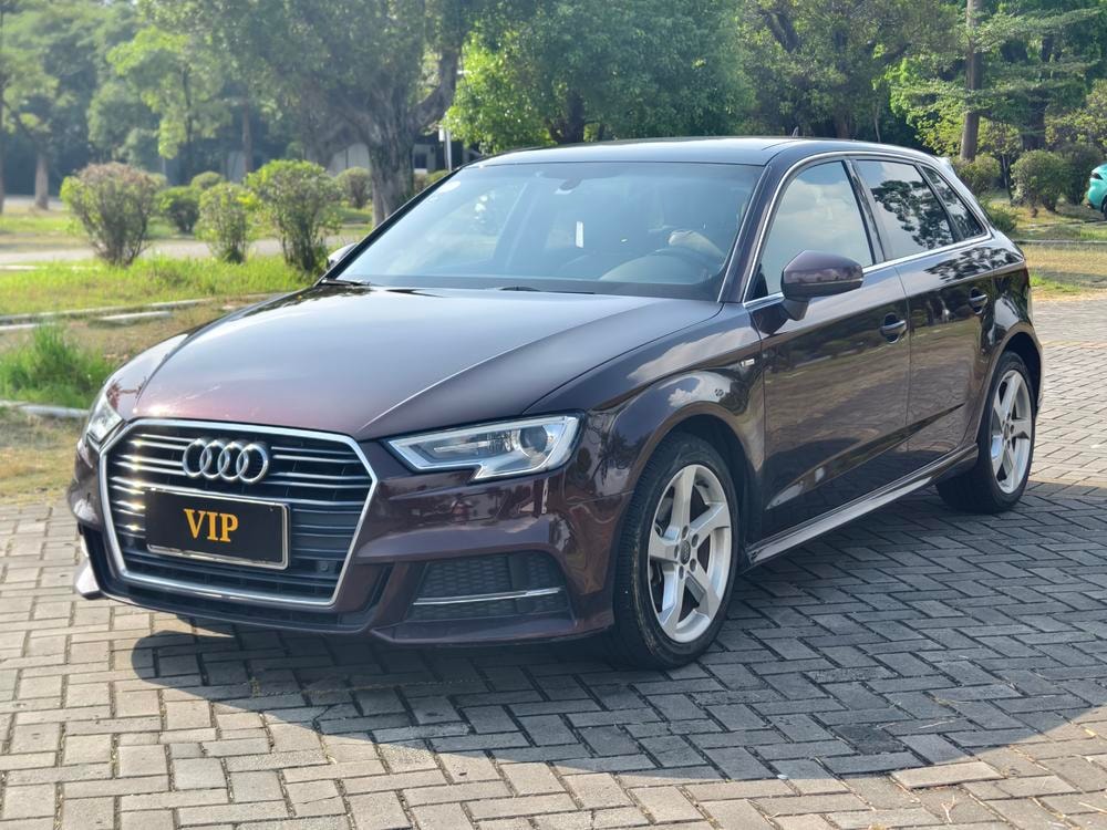 Audi A3 2018 — фото автомобиля 1