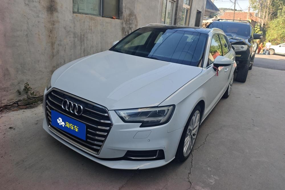Audi A3 2018 — фото автомобиля