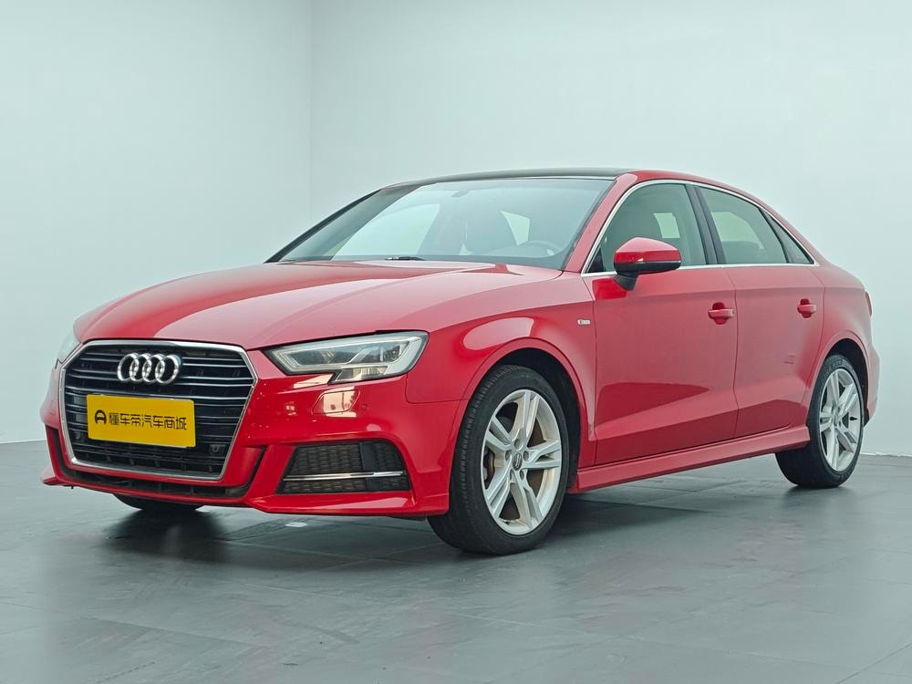 Audi A3 2019 — фото автомобиля 1