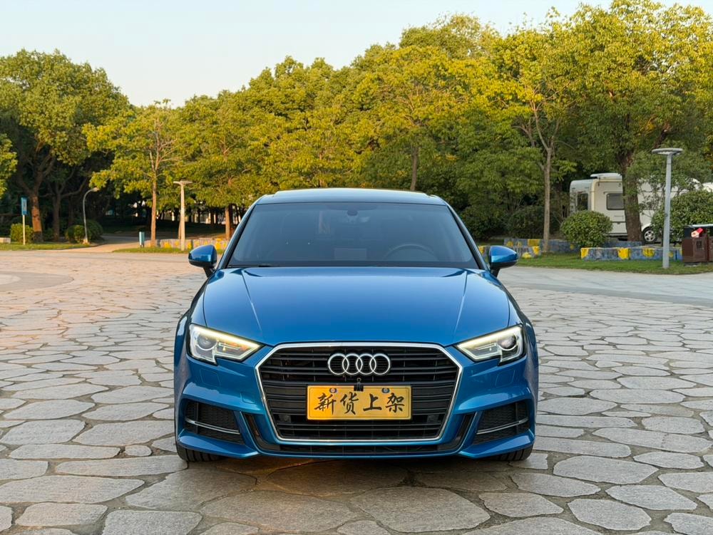 Audi A3 2018 — фото автомобиля 1