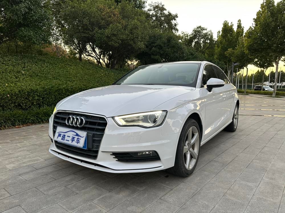 Audi A3 2014 — фото автомобиля