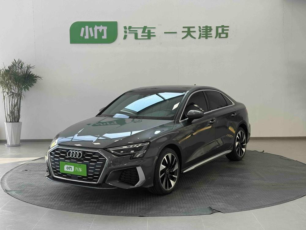 Audi A3 2024 — фото автомобиля 1