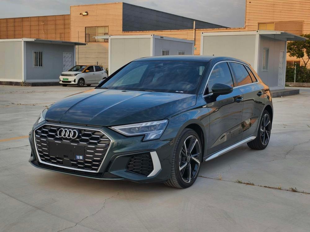 Audi A3 2023 — фото автомобиля 1