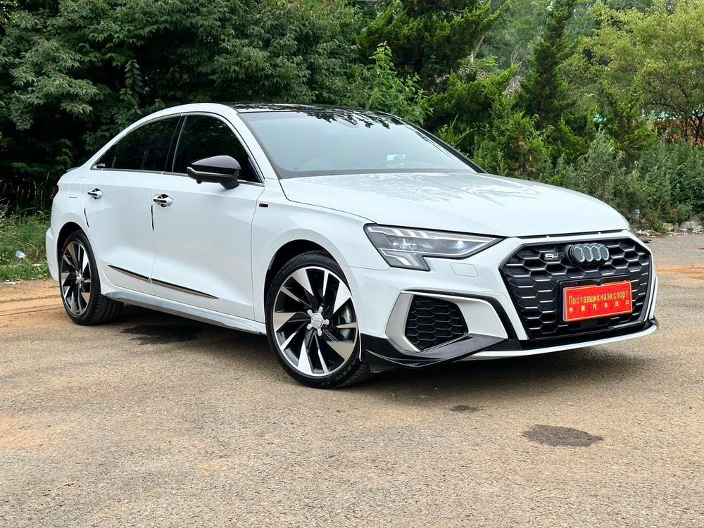 Audi A3 2022 — фото автомобиля 1