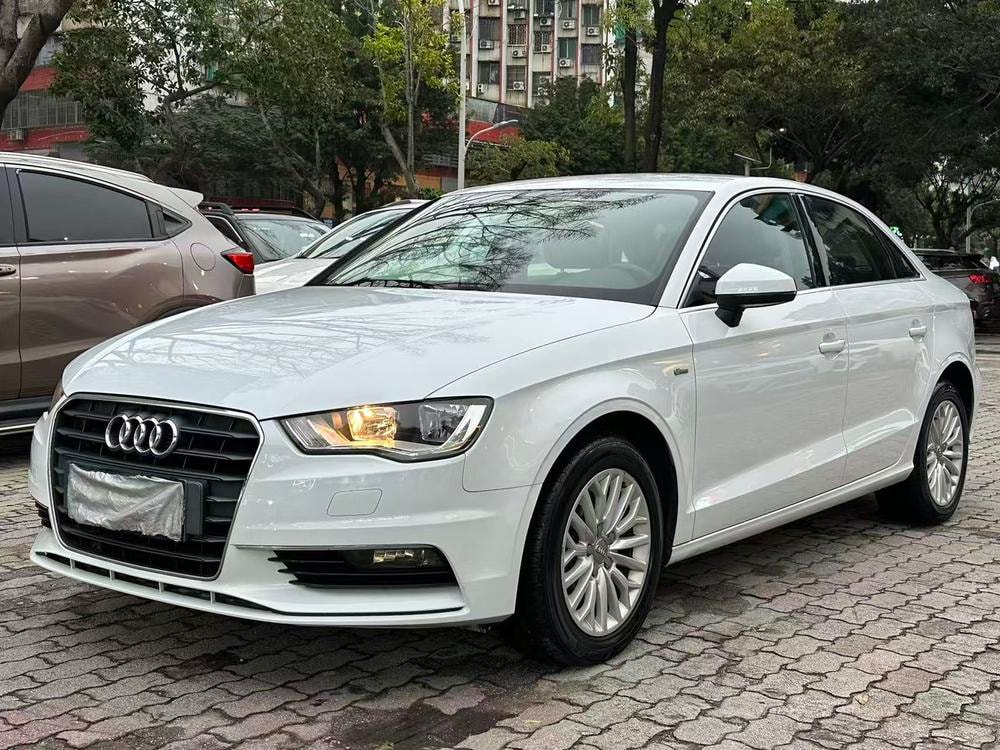 Audi A3 2016 — фото автомобиля