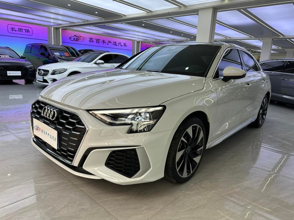 Audi A3 2023 — фото автомобиля 1