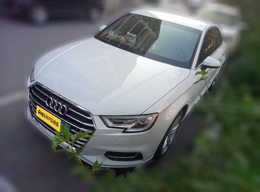 Audi A3 2019 — фото автомобиля 1