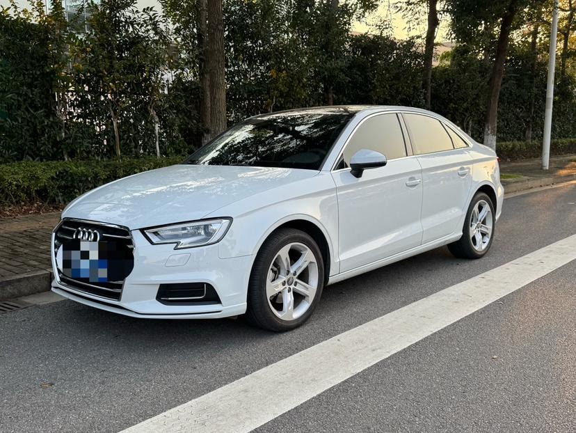 Audi A3 2020 — фото автомобиля 1