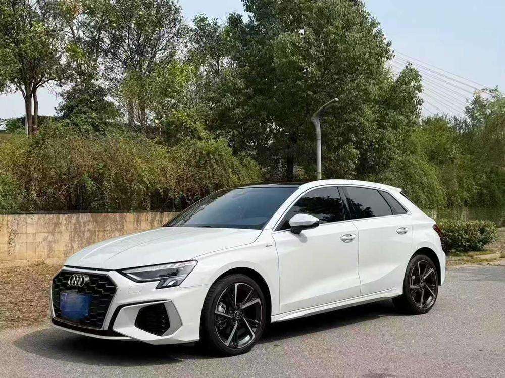 Audi A3 2023 — фото автомобиля 1
